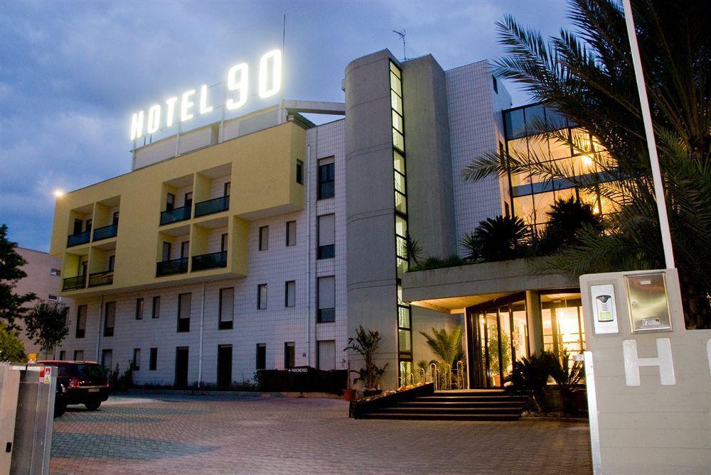 Hotel 90 カプルソ エクステリア 写真